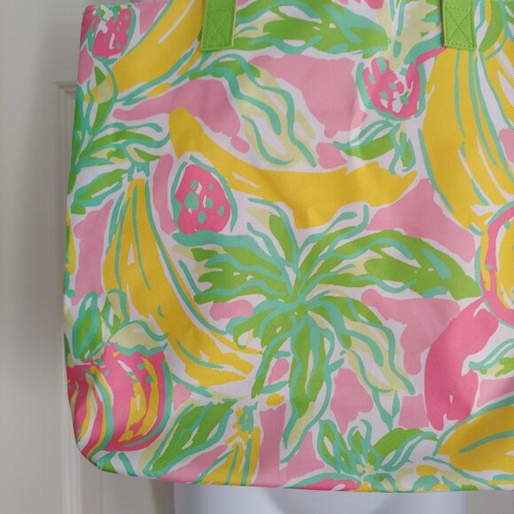 Lilly Pulitzer / Este Lauder Strawberry Banana Carryall Tote Bag Beachy Resort C - Picture 5 of 9